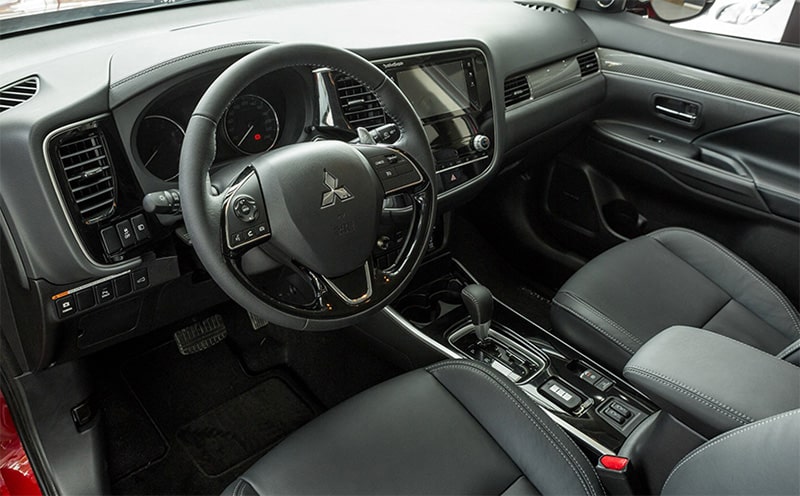 Nội thất xe Mitsubishi Outlander