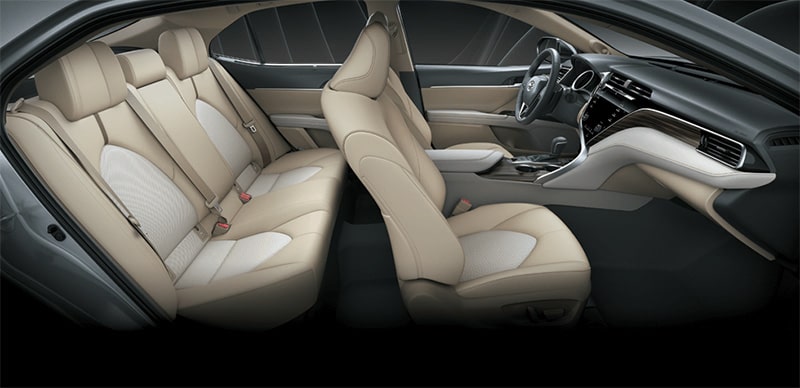 Nội thất xe Toyota Camry 2020