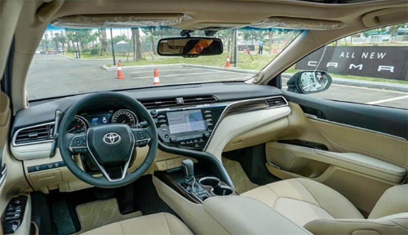 Nội thất xe Toyota Camry 2021