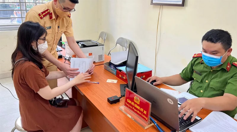 Phí đổi biển số khác tỉnh như thế nào?