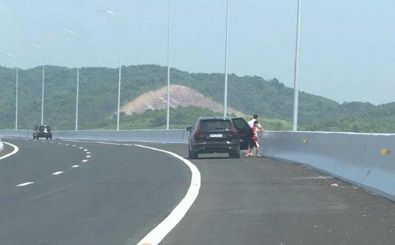 Quy định đỗ xe ô tô khi tham gia giao thông