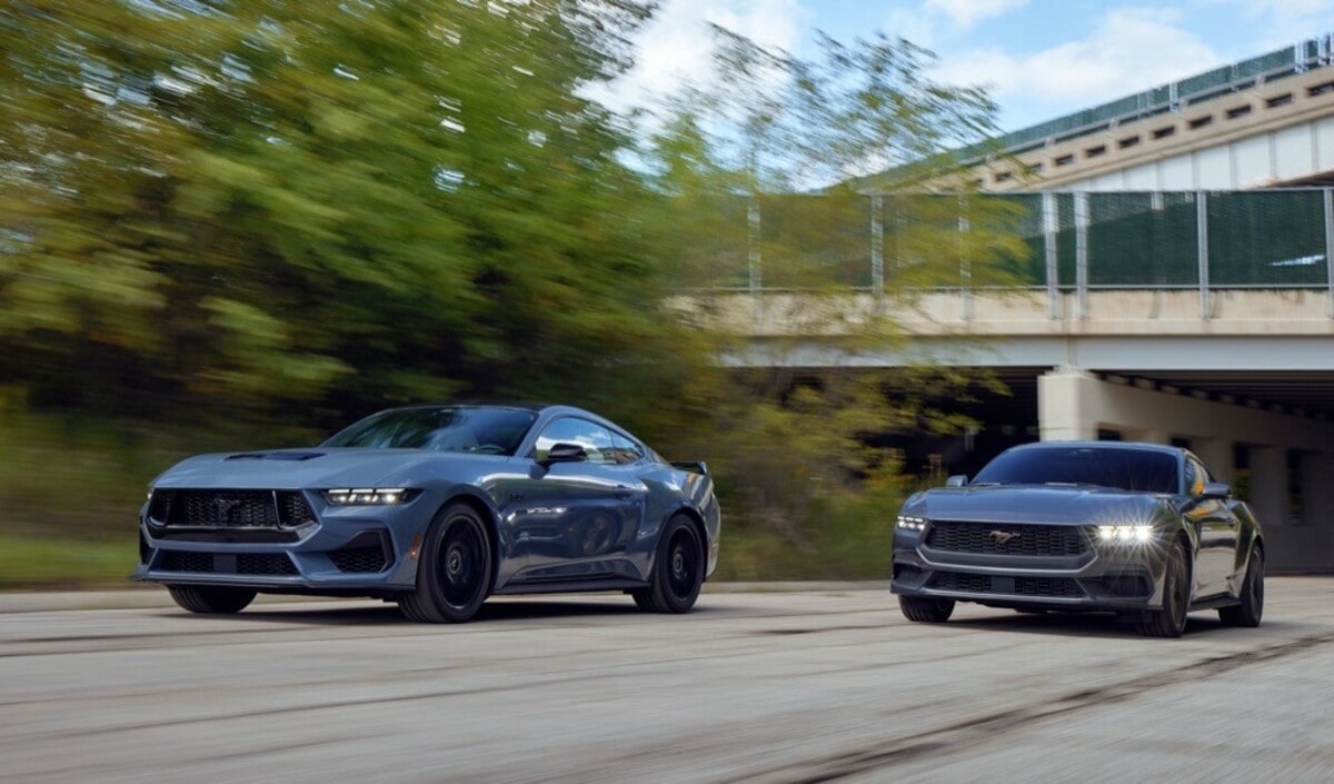 Quy trình lăn bánh Mustang Ford ở Việt Nam mất nhiều chi phí