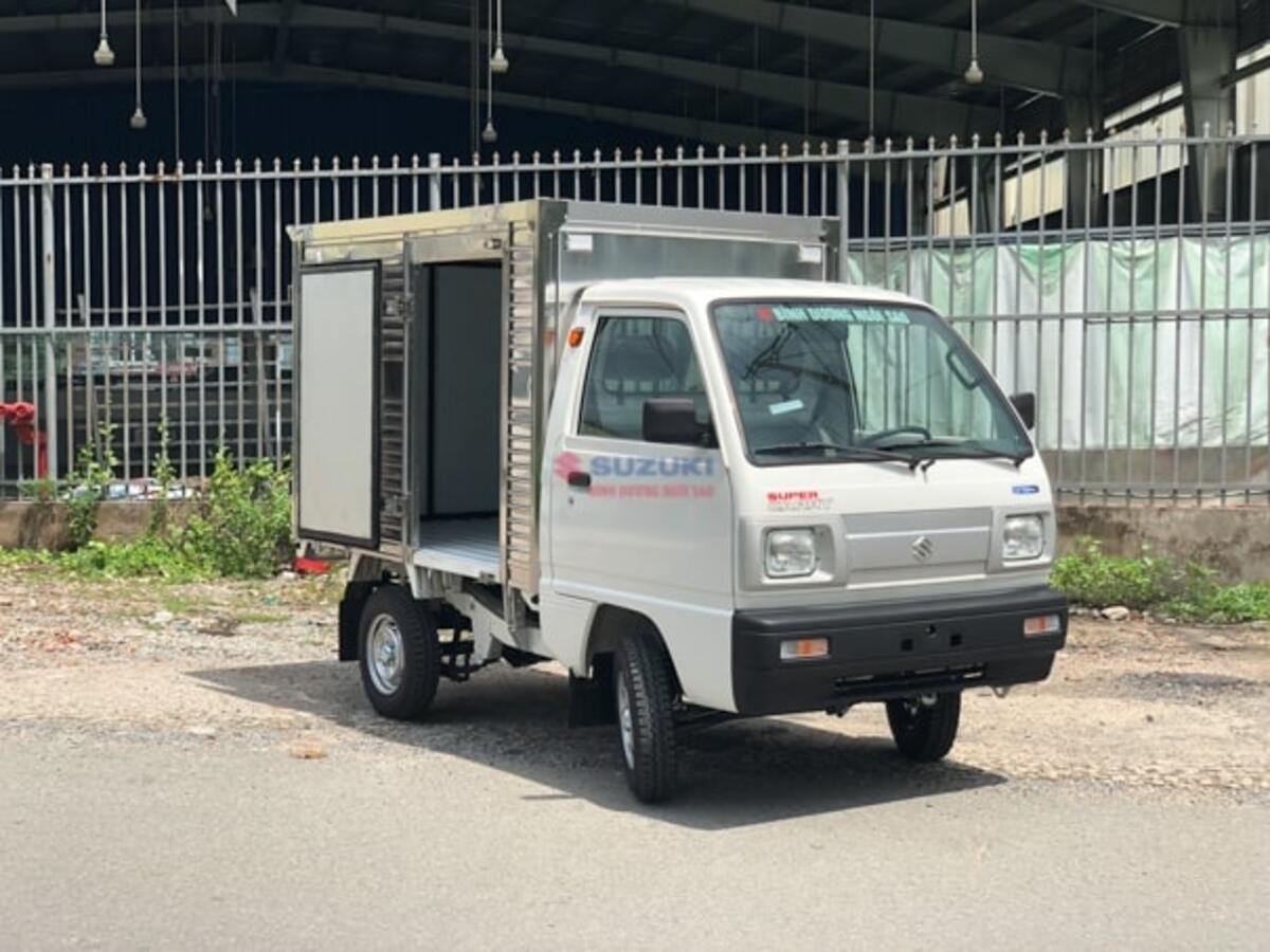 Suzuki Carry là dòng xe tải hạng nhẹ chuyên dùng để chở hàng hóa
