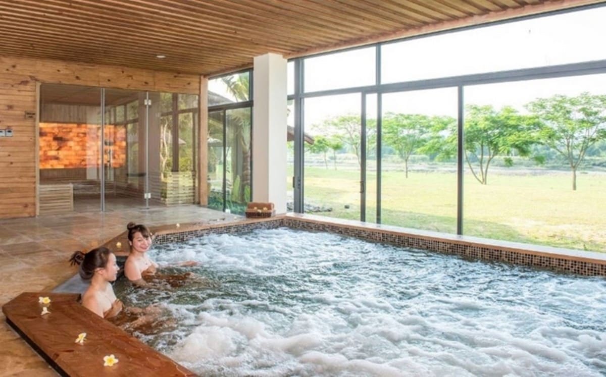 Suối khoáng Kim Bôi