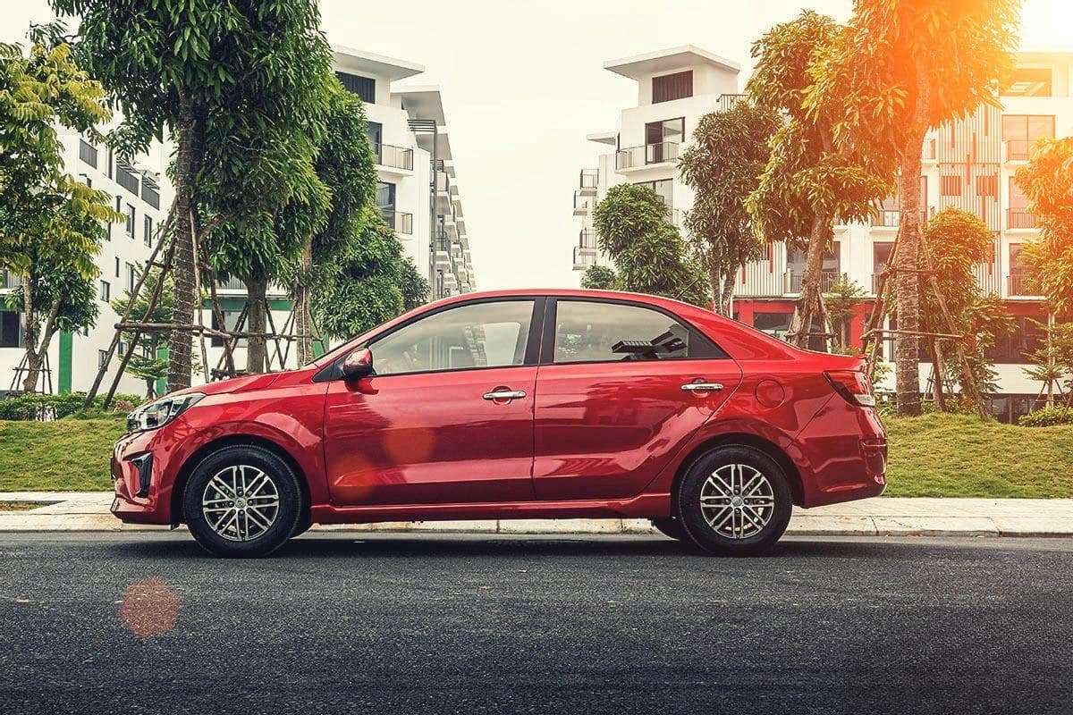 Thân xe KIA Soluto 2020 trẻ trung và bắt mắt
