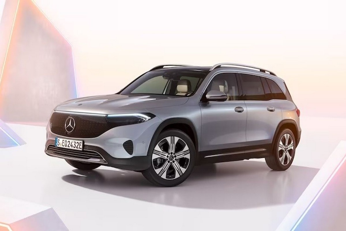 Thân xe Mercedes EQB có thiết kế vuông vức
