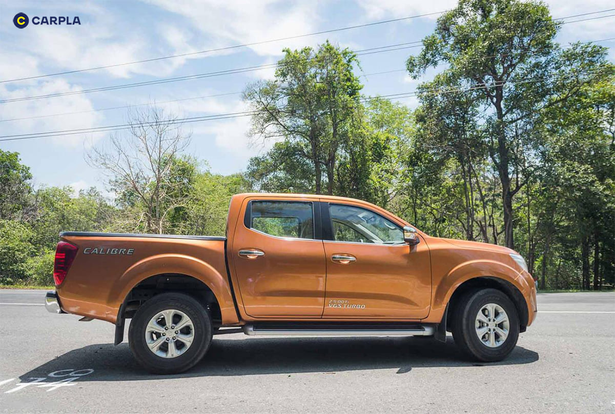 Phần thân xe Nissan Navara 2020 cá tính với nhiều chi tiết ấn tượng