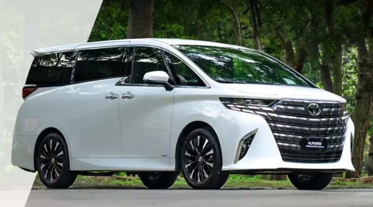 Thân xe Toyota Alphard 2024 lắp đặt bộ la zăng 19 inch dạng đa chấu 