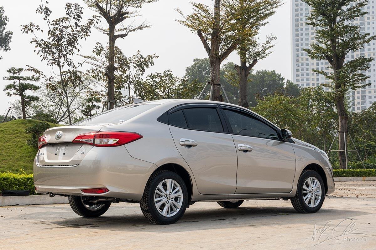 Thân xe Toyota Vios 2020 có thiết kế đồng nhất và hoàn mỹ