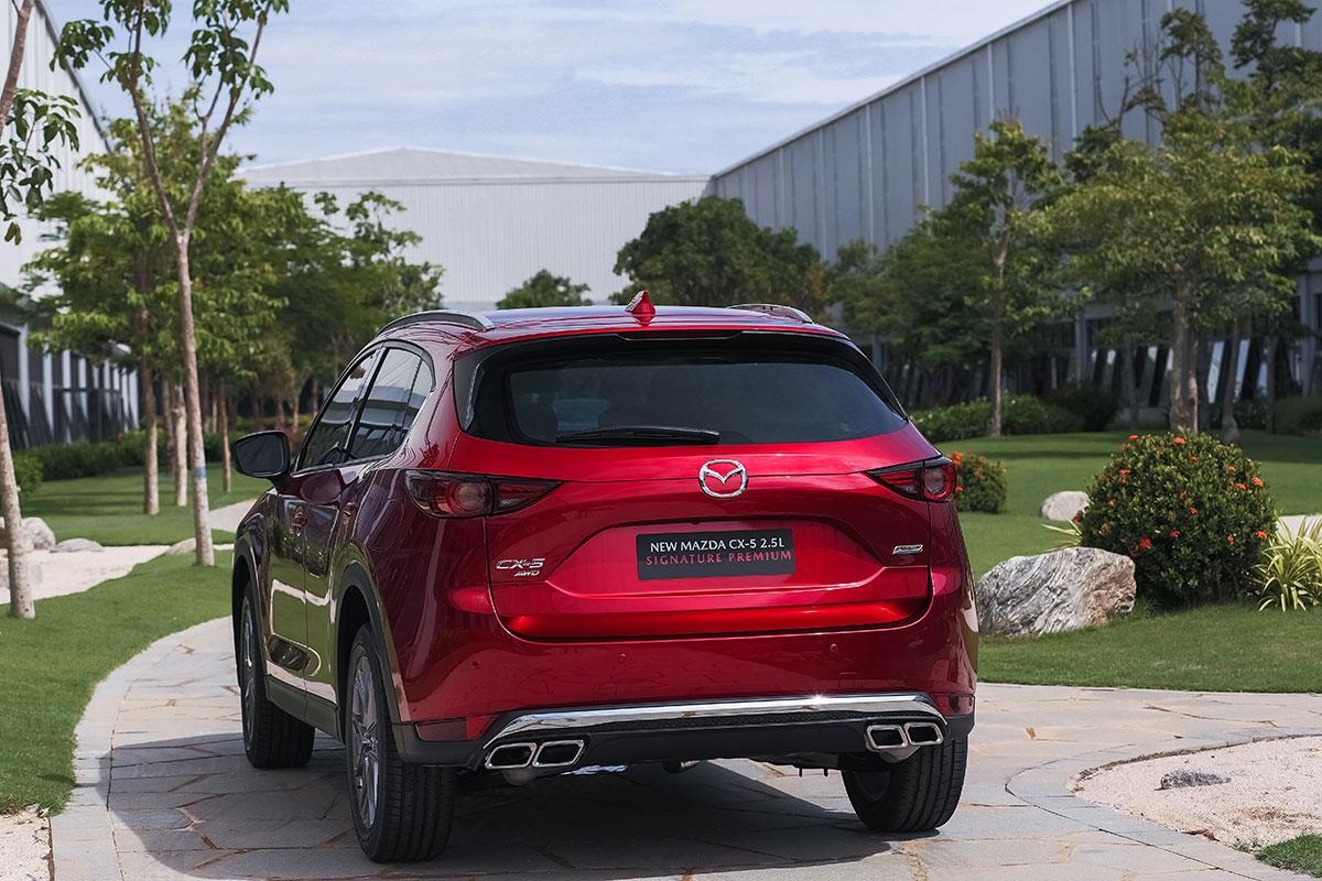 Thiết kế sau xe Mazda CX-5 2019 hiện đại, khỏe khoắn