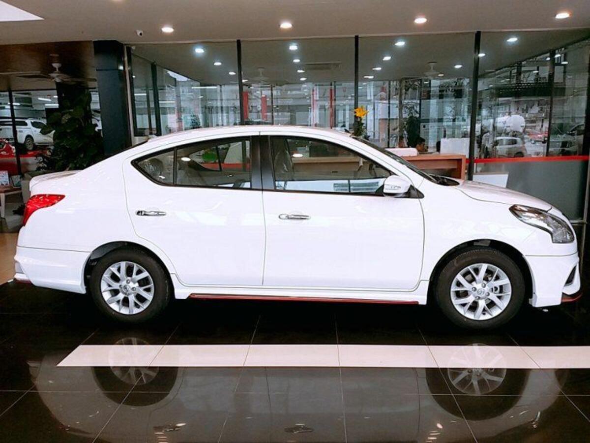 Thiết kế thân xe Nissan Sunny 2022 mềm mại và đầy tinh tế