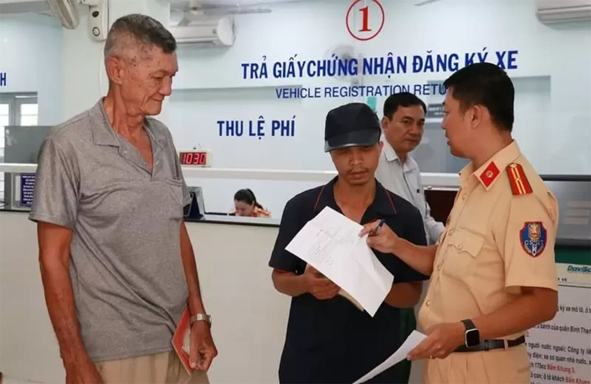 Thủ tục đăng ký xe tại thành phố Hà Nội