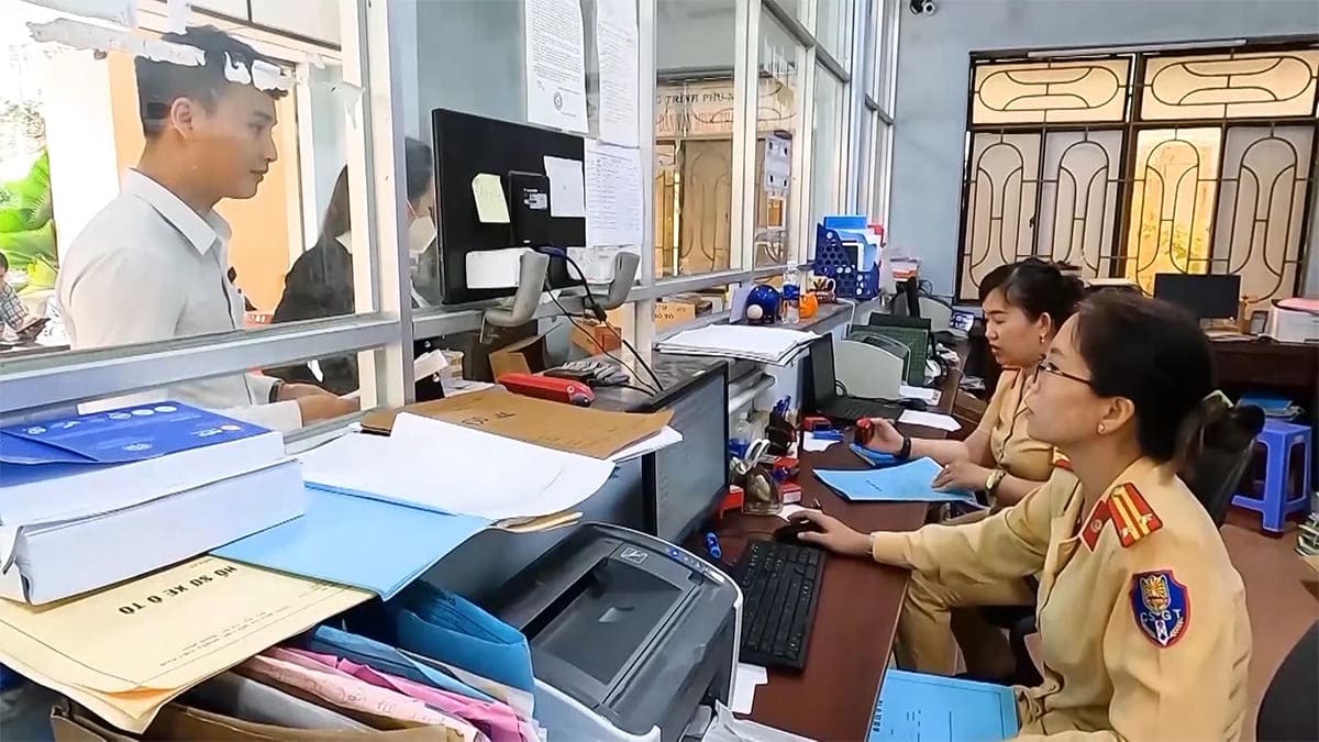 Thủ tục đăng ký xe tại thành phố Hà Nội