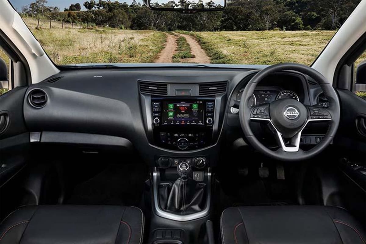 Đa dạng các công nghệ hiện đại và thông minh có trên Nissan Navara 2021