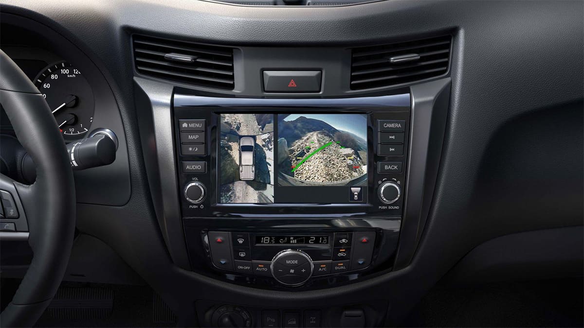 Độ an toàn trên Nissan Navara 2021 cực kỳ cao