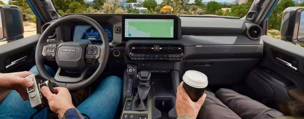 Tiện nghi hiện đại của Toyota Prado