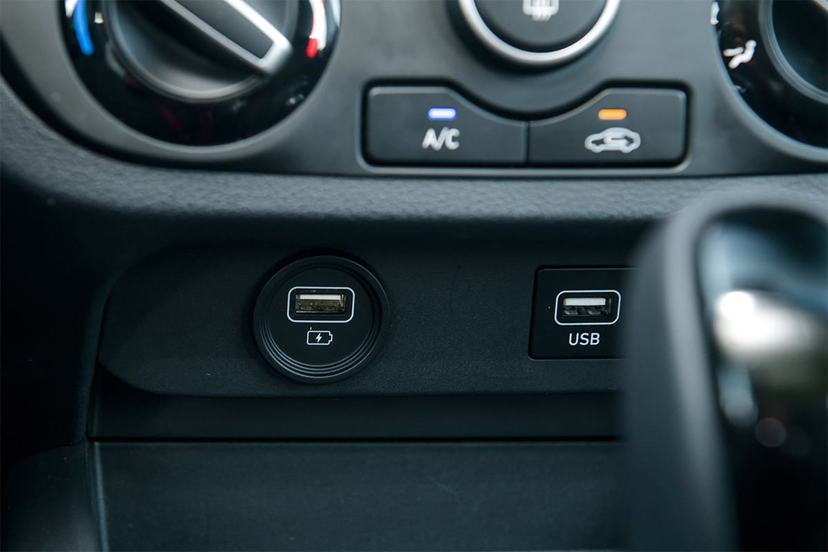 Tiện nghi xe Hyundai Grand i10