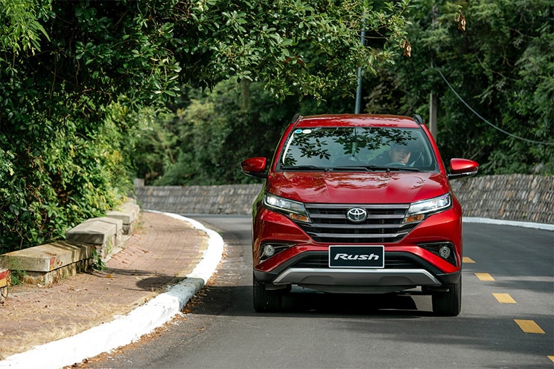 Tiện nghi và độ àn toàn của xe Toyota Rush