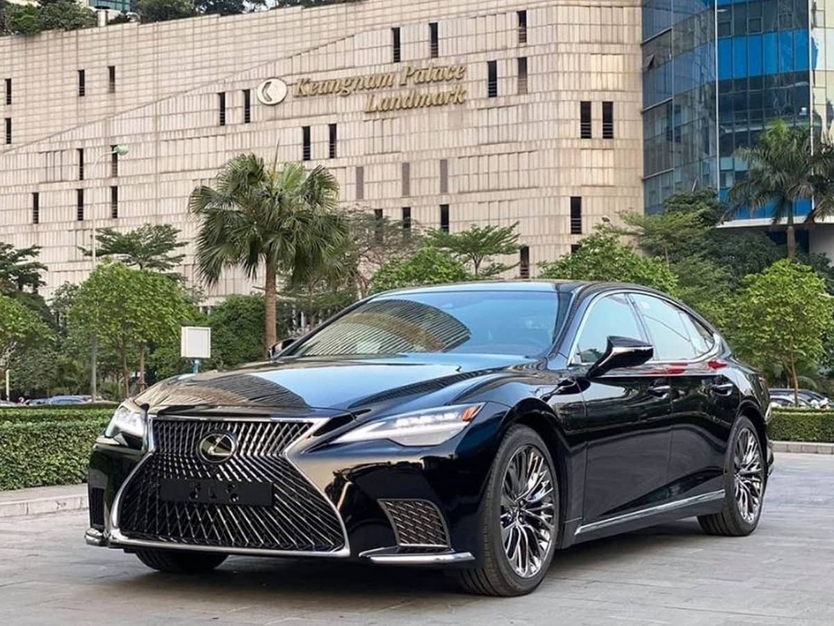 Tổng Quan Về Xe Lexus IS 500 
