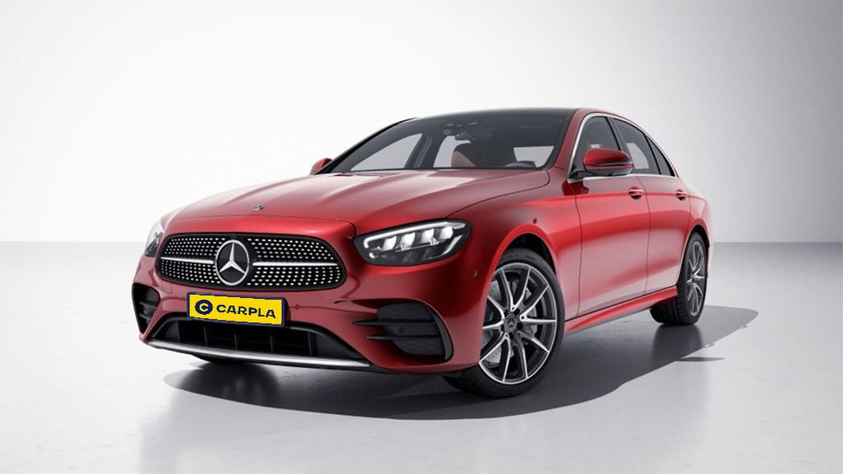 Mercedes E300 thuộc phân khúc xe hạng sang cỡ trung E-Class