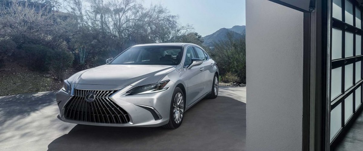 Tổng quan xe Lexus ES 300h