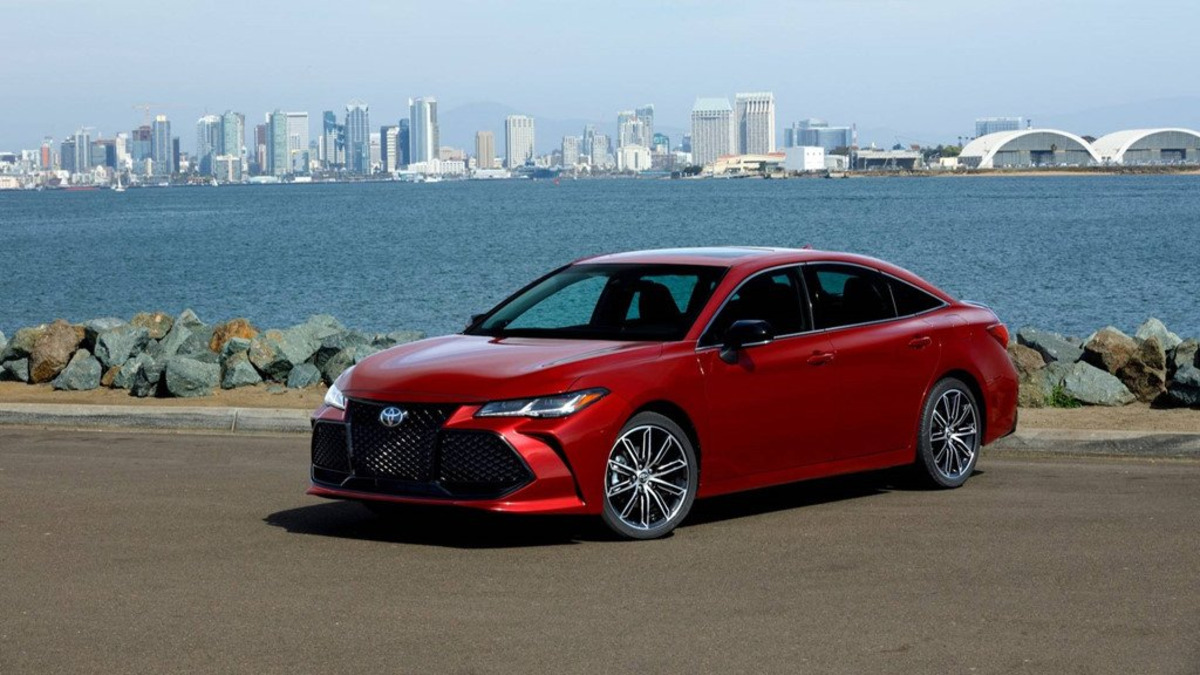 Toyota Avalon 2019 được trang bị hệ thống treo biến thiên chủ động