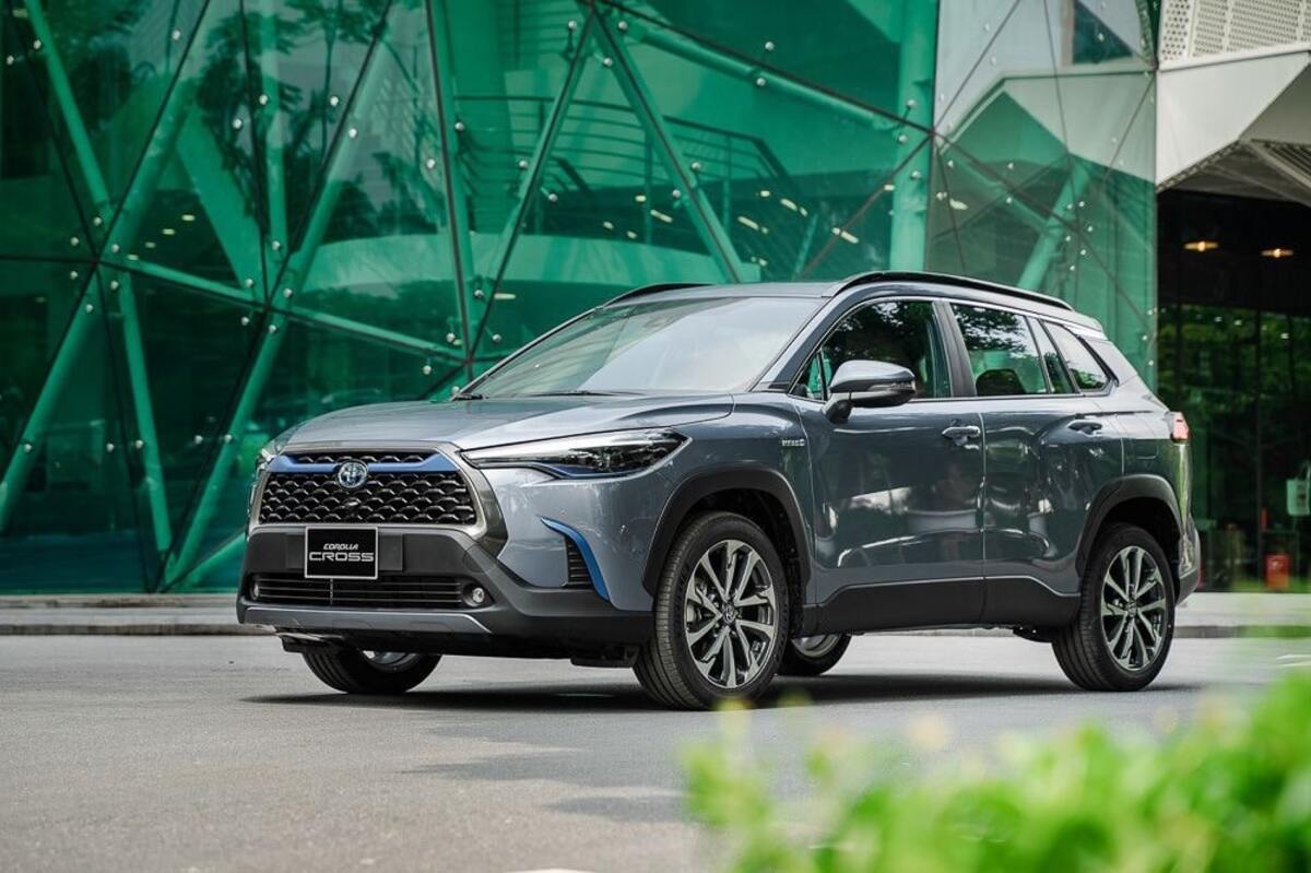 Toyota Corolla Cross 2020 tích hợp các công nghệ vận hành tiên tiến và an toàn 