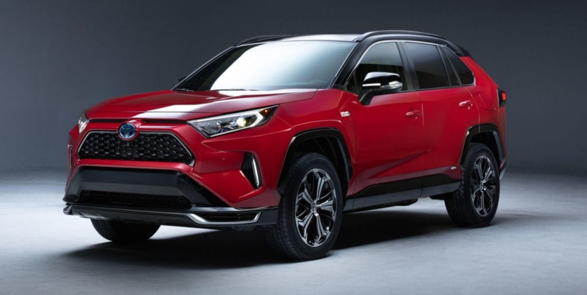 Toyota RAV4 2020 đã mang đến một thiết kế mới mẻ và trẻ trung hơn
