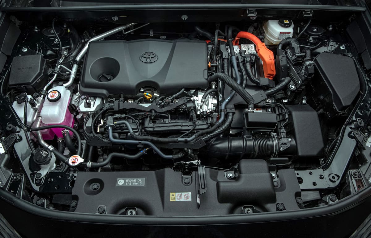 Toyota RAV4 2023 có sức mạnh vận hành từ động cơ Hybrid kết hợp