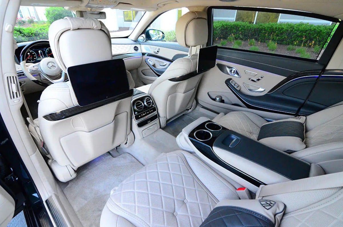 Trải nghiệm sự thoải mái đỉnh cao với hàng loạt tiện nghi được tích hợp trên Mercedes Maybach