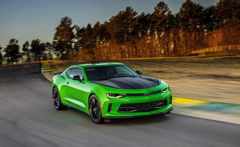 Tuổi Quý Mùi hợp mua xe ô tô màu gì?