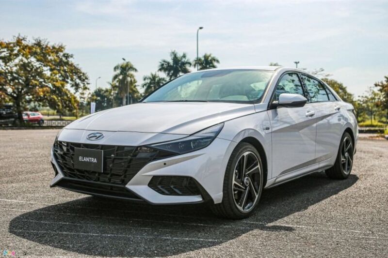 Xe Hyundai Elantra 1.6 Turbo N-Line