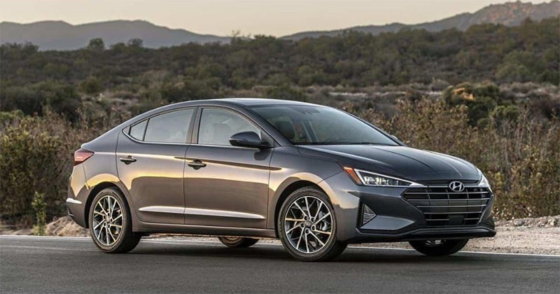 Xe Hyundai Elantra vận hành