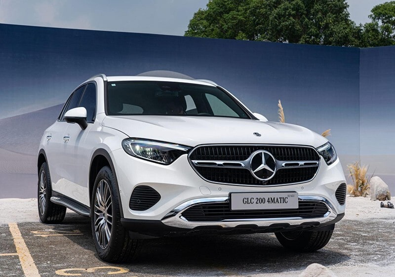 Xe Mercedes GLC 200 4matic dừng bán giá khoảng từ 2,299 tỷ