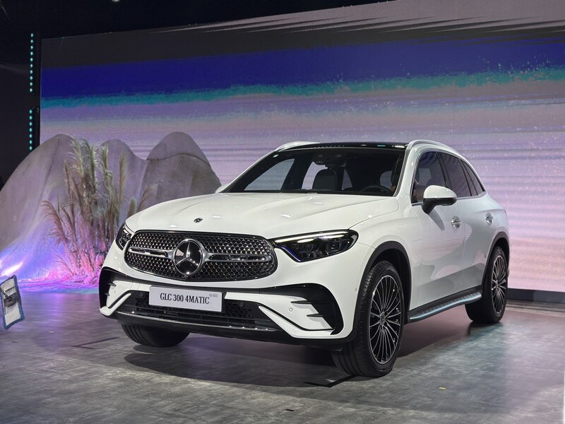giá xe Mercedes GLC 300