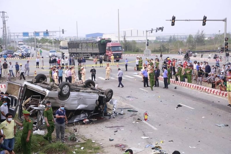 Mức xử phạt dành cho xe ô tô chạy quá tốc độ từ 5 đến 10km/h gây ra tai nạn