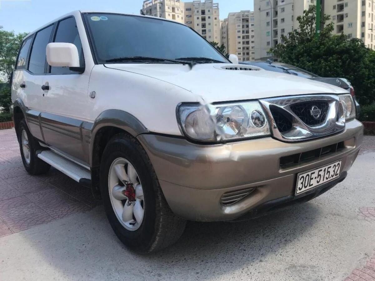 Xe oto 7 chỗ Nissan Terrano II 2.7 MT bản 2002