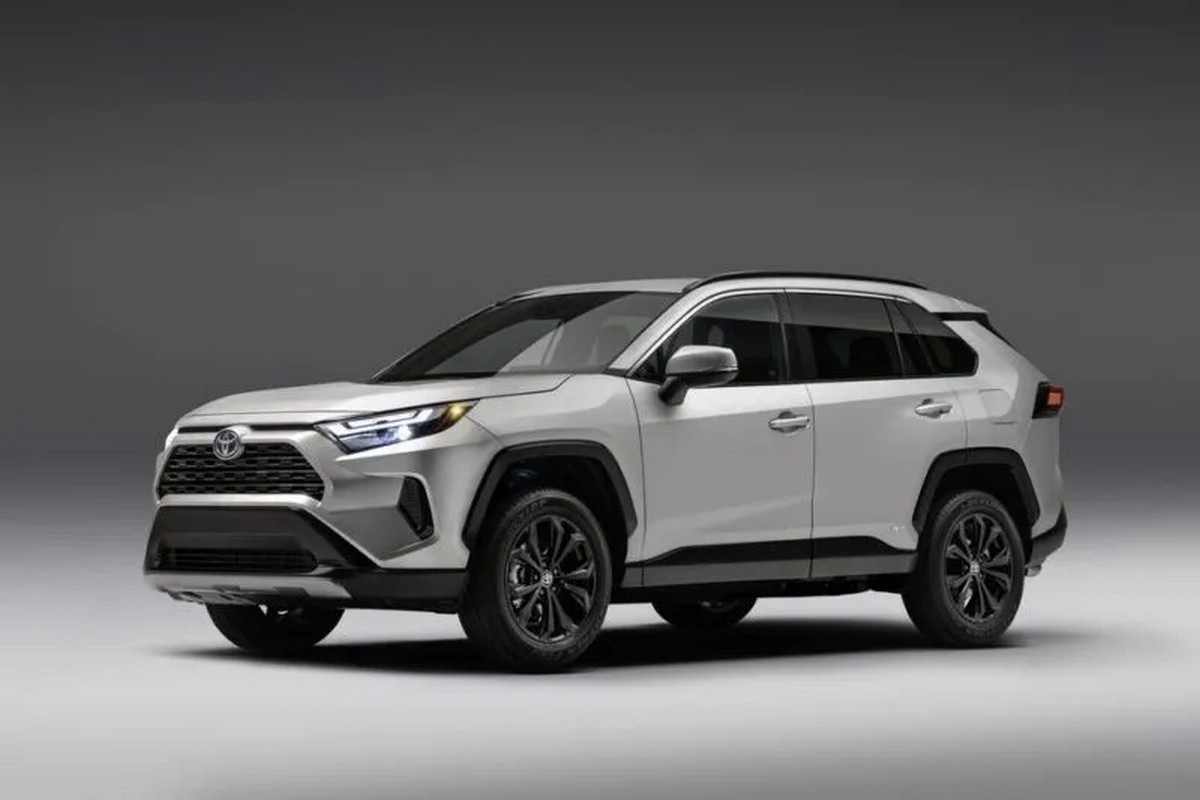 Xe Toyota RAV4 ngoại thất trắng 
