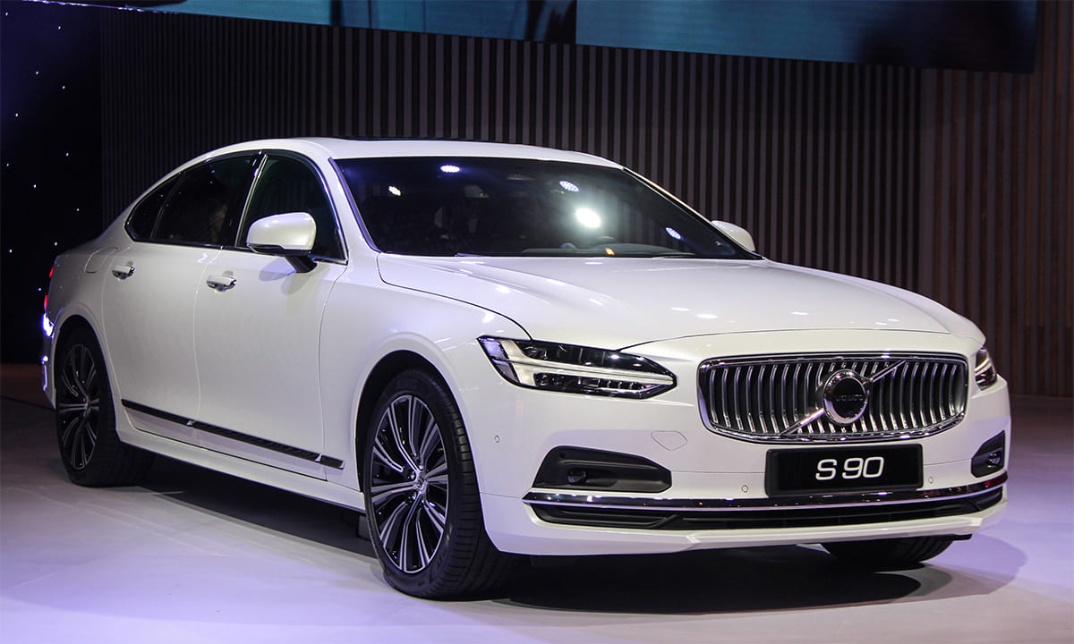 Xe Volvo S90