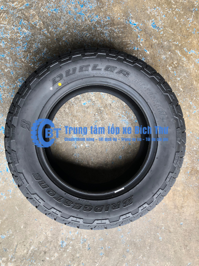 Hình ảnh xe Lốp Bridgestone 265/60R18 All-Terrais A/T 002 (Lốp dành cho Ford Ranger, Chevrolet Colorado)