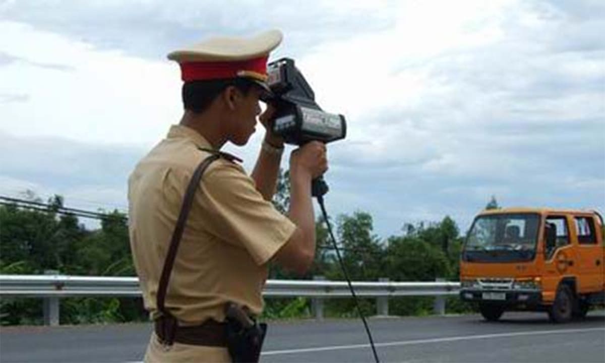 Bắn tốc độ phạt bao nhiêu