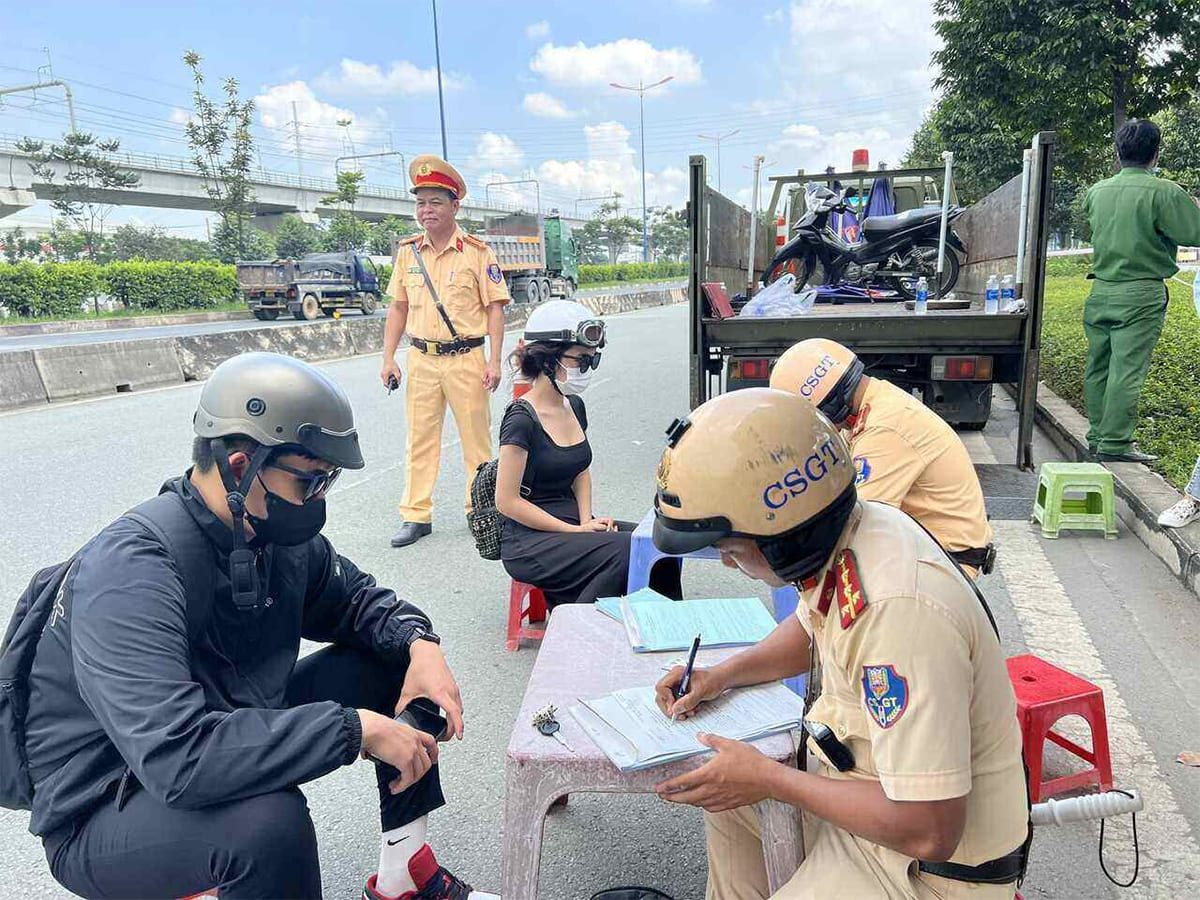 Bắn tốc độ phạt bao nhiêu