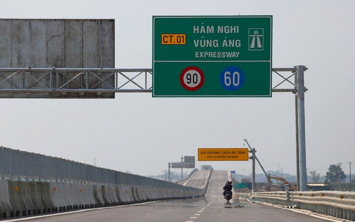 Cao tốc Hàm Nghi Vũng Áng bao nhiêu km?