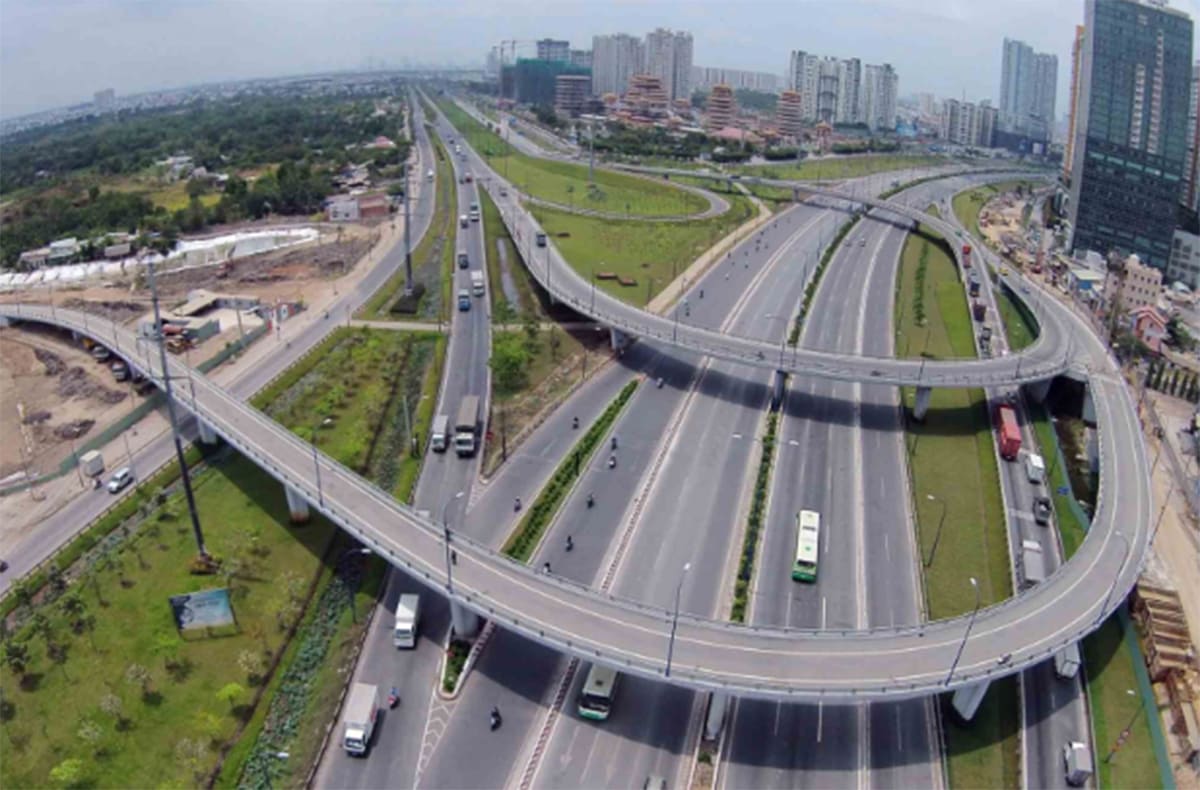 Công trình, hạ tầng đường bộ và yêu cầu kỹ thuật an toàn