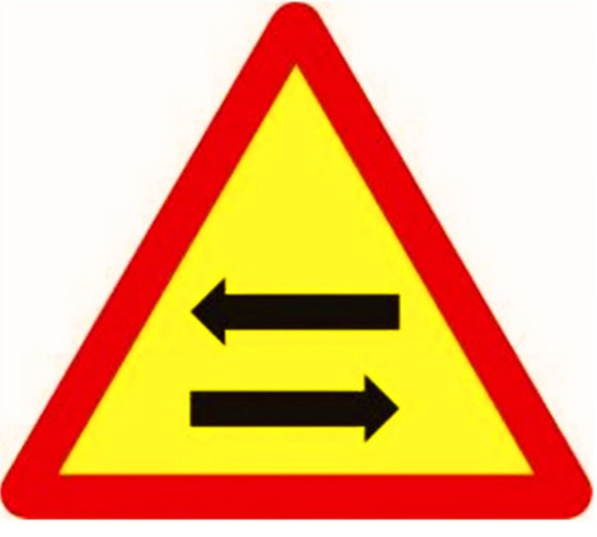 Đặc điểm biển giao nhau với đường 2 chiều