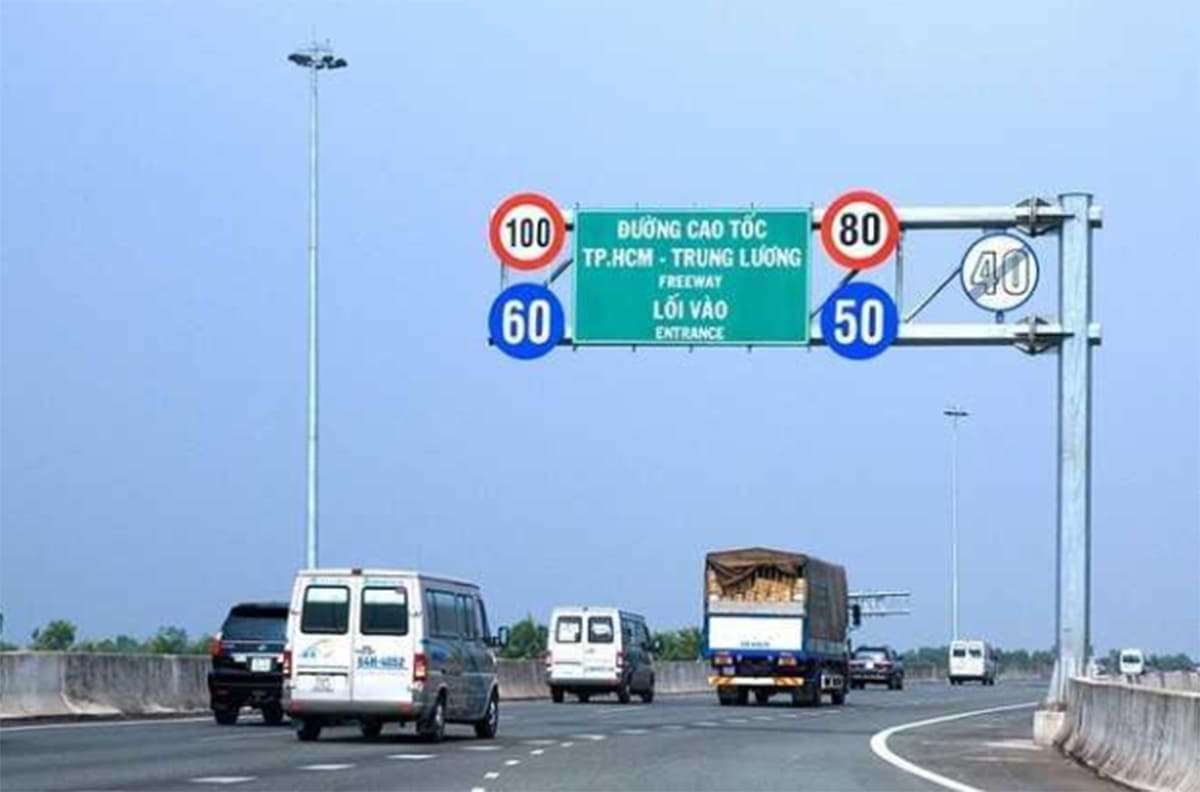 Đặc điểm của biển báo tốc độ tối thiểu