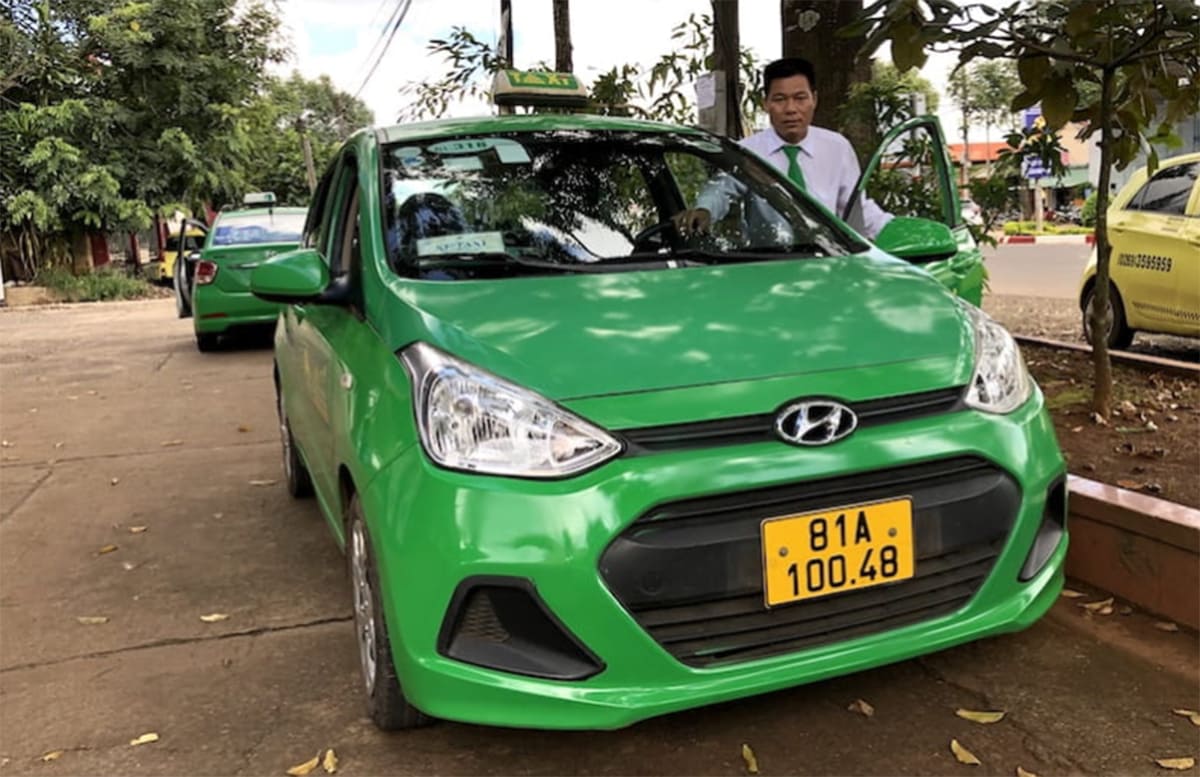 Đối tượng được cấp biển số xe vàng