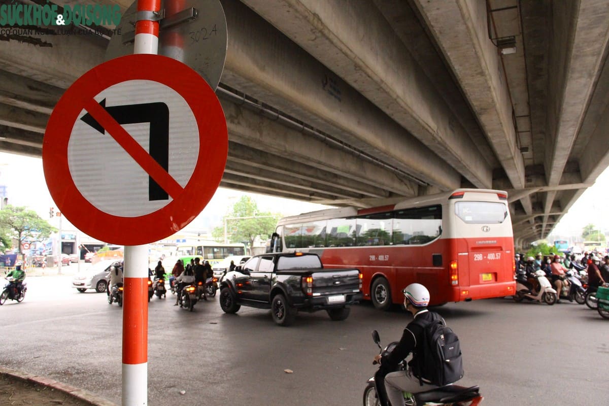 Lỗi cấm rẽ trái ô tô phạt bao nhiêu?