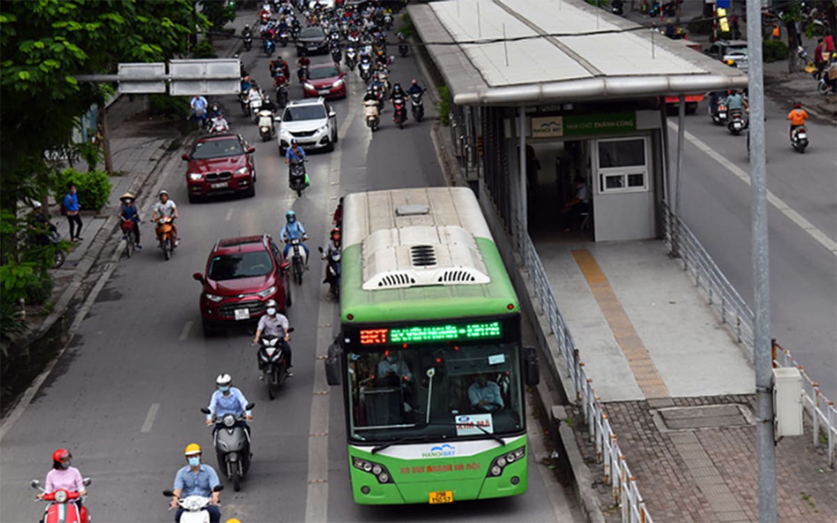 Lỗi đi vào làn BRT bị phạt bao nhiêu tiền năm 2025?