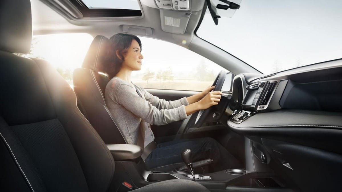 Thói quen lái xe an toàn – cách phòng tránh lật xe hiệu quả